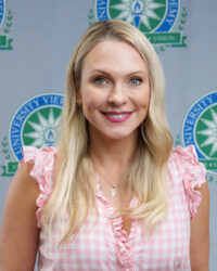 Kelly Hoover headshot