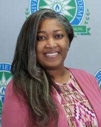 Leslie White headshot