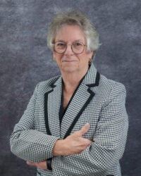 Board President Linda Holliday headshot